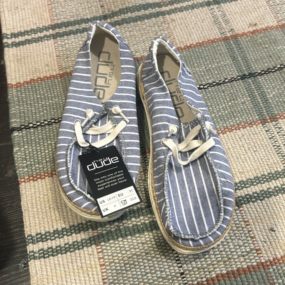 Wendy stripe sneakers